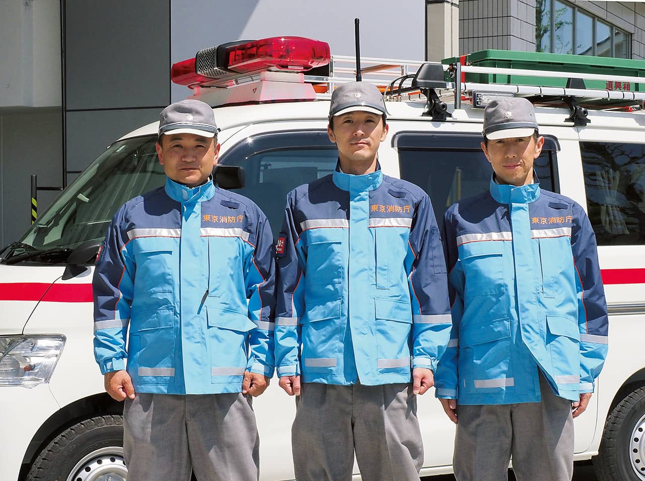 山岳対応用特殊救急車を運用する浅川特殊救急小隊の隊員