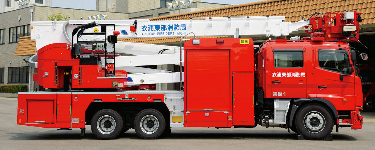 25mΣ型屈折はしご付消防ポンプ自動車 衣浦東部広域連合消防局
