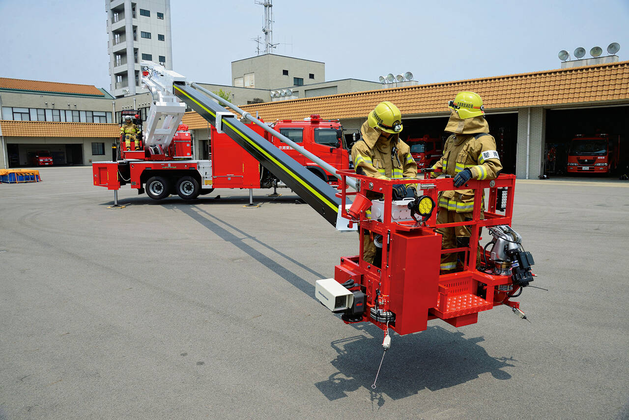 25mΣ型屈折はしご付消防ポンプ自動車 衣浦東部広域連合消防局