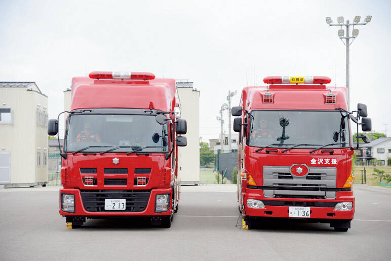 拠点機能形成車 金沢市消防局