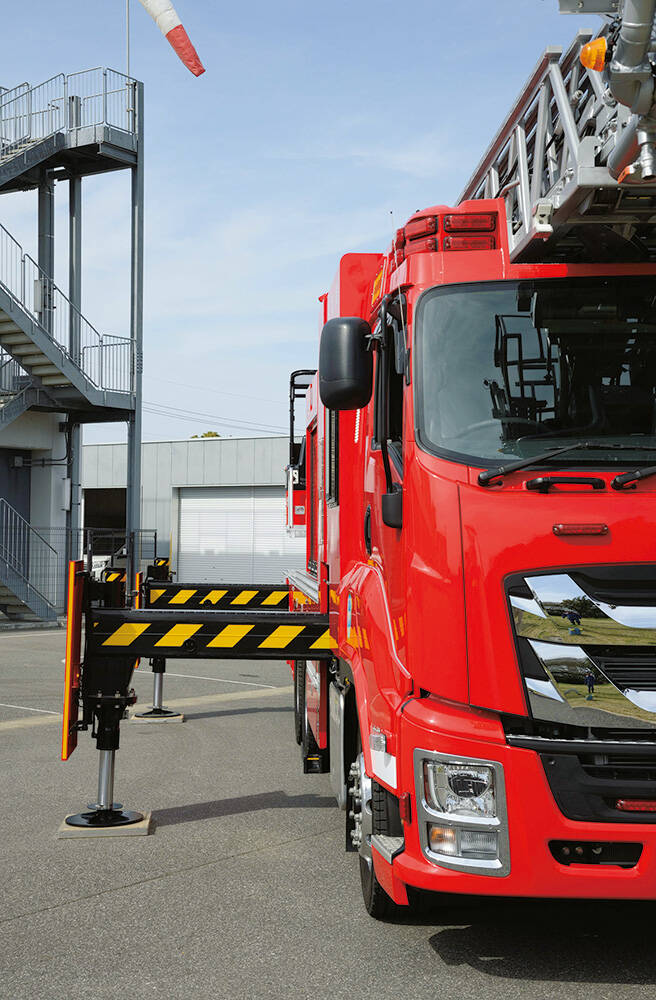 40m級はしご付消防自動車 山武郡市広域行政組合消防本部