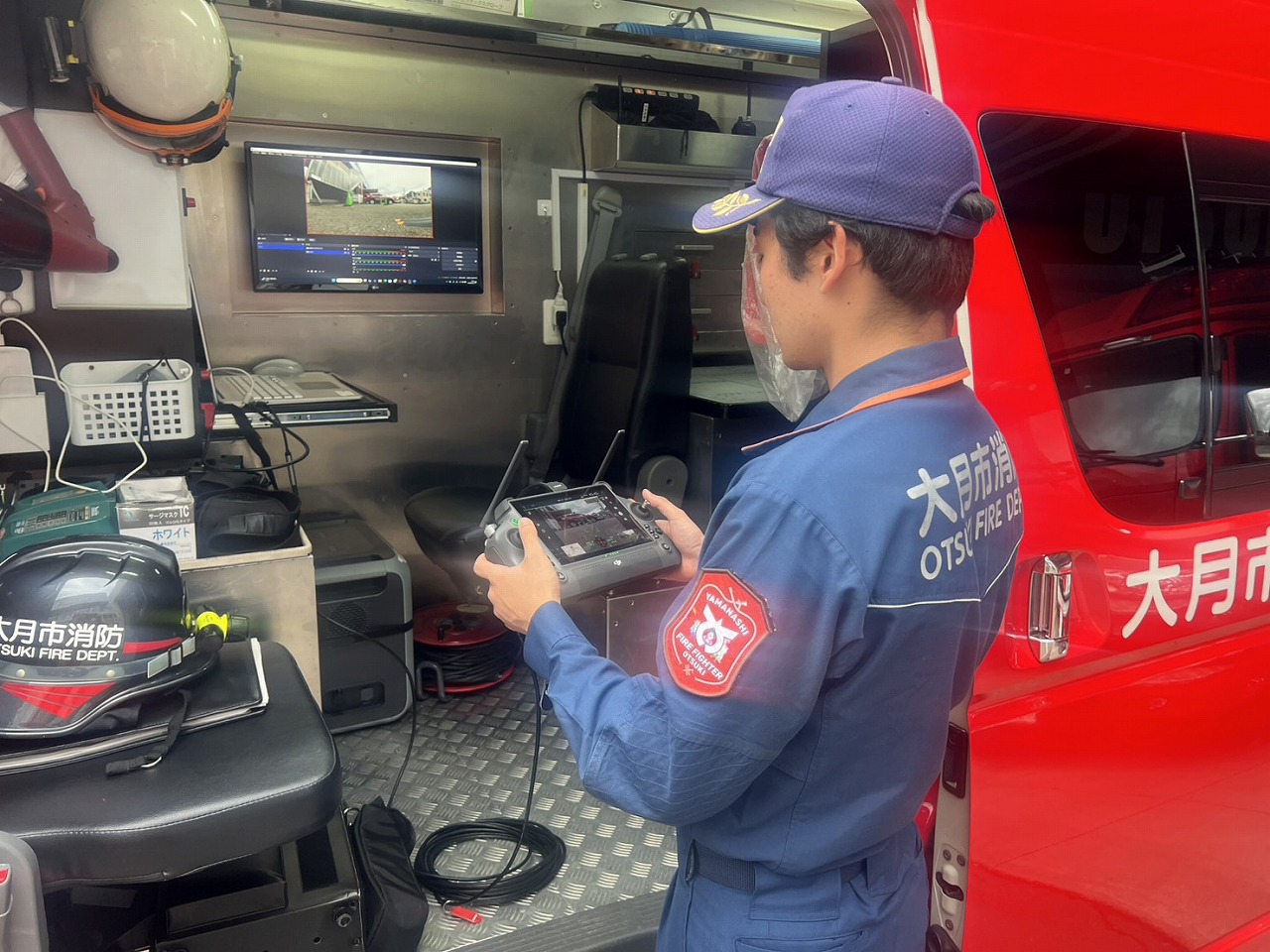 リニューアル指揮車 大月市消防本部