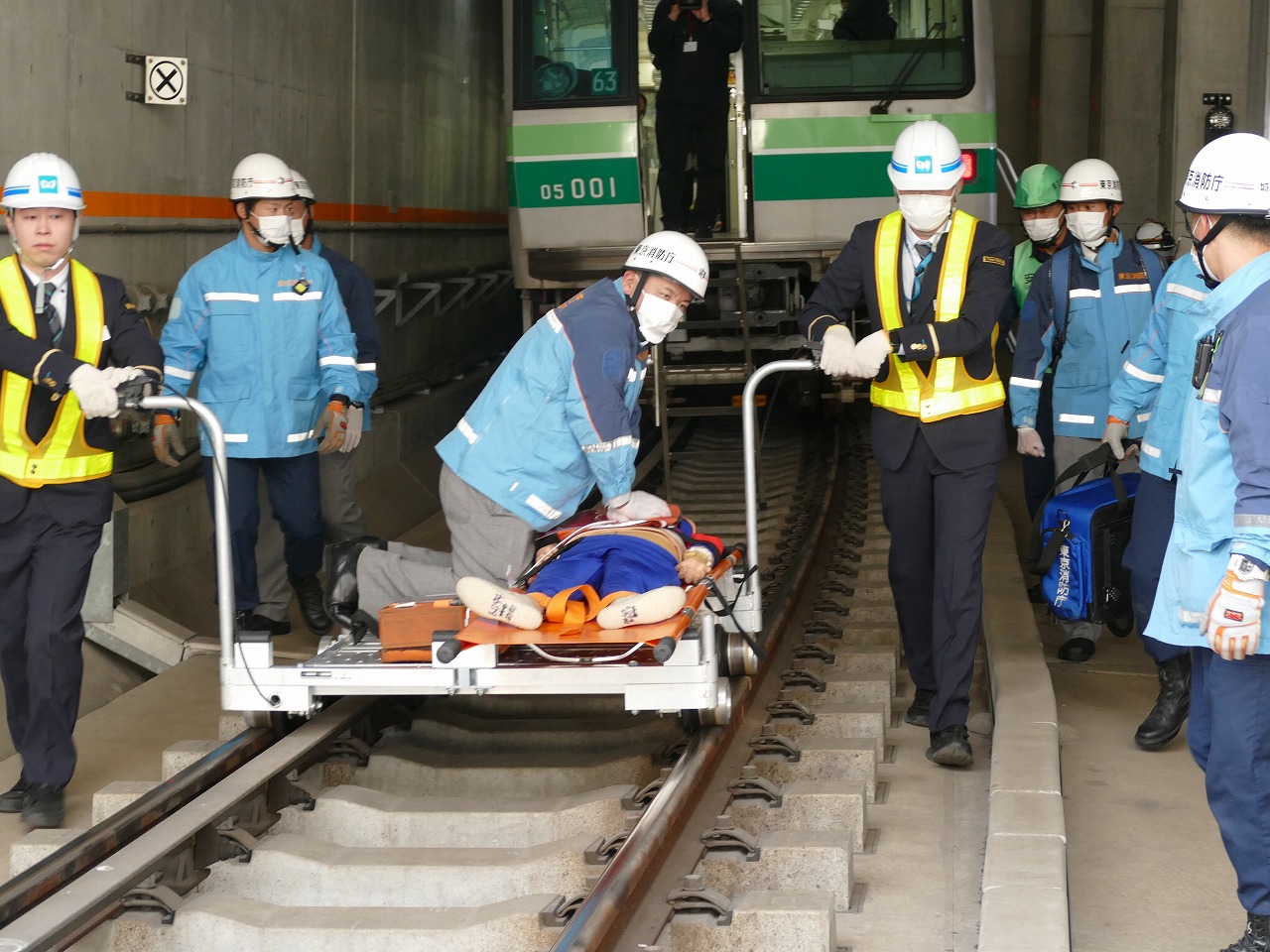 地震による鉄道車両脱線を想定 東京消防庁城東消防署